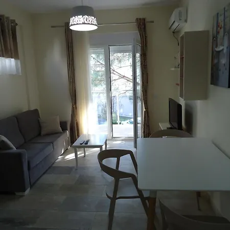 Primavera Apartment Maminas